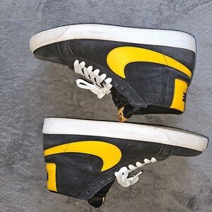 Nike SB Zoom Blazer Mid Gold/Black